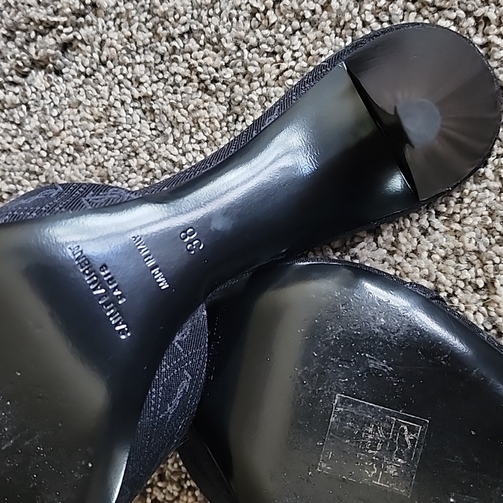 Saint Laurent Black Mules with Gold Chain Detail - Picture 3 of 5